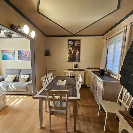 Les Caloges , Maison Avec Terrasse 펜션 *