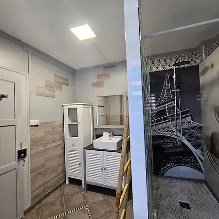 Les Caloges , Maison Avec Terrasse *